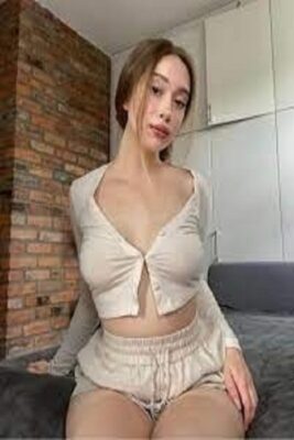 African Short Girl Escorts in Sector 52 Gurgaon